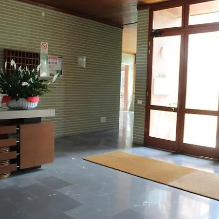 Apartamento Due Torri Al 9 Piano Con Splendida Vista Mare *